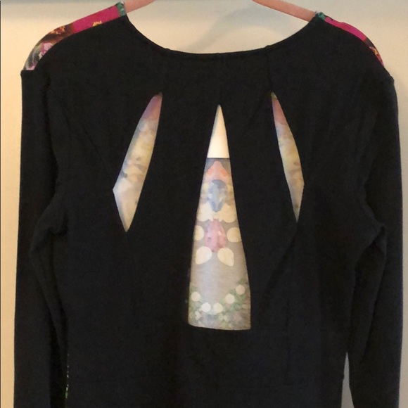 🎁 H&M dress with cut out back - Picture 4 of 5